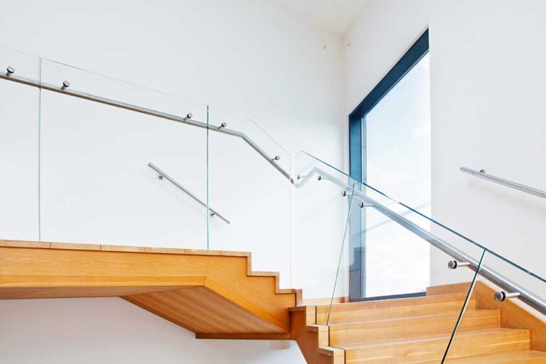 Glass Railing Maintenance in Dubai: Balcony and Stair Safety Guide