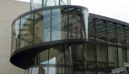 Toughened Glass in Modern Architecture : Exploring the Benefits