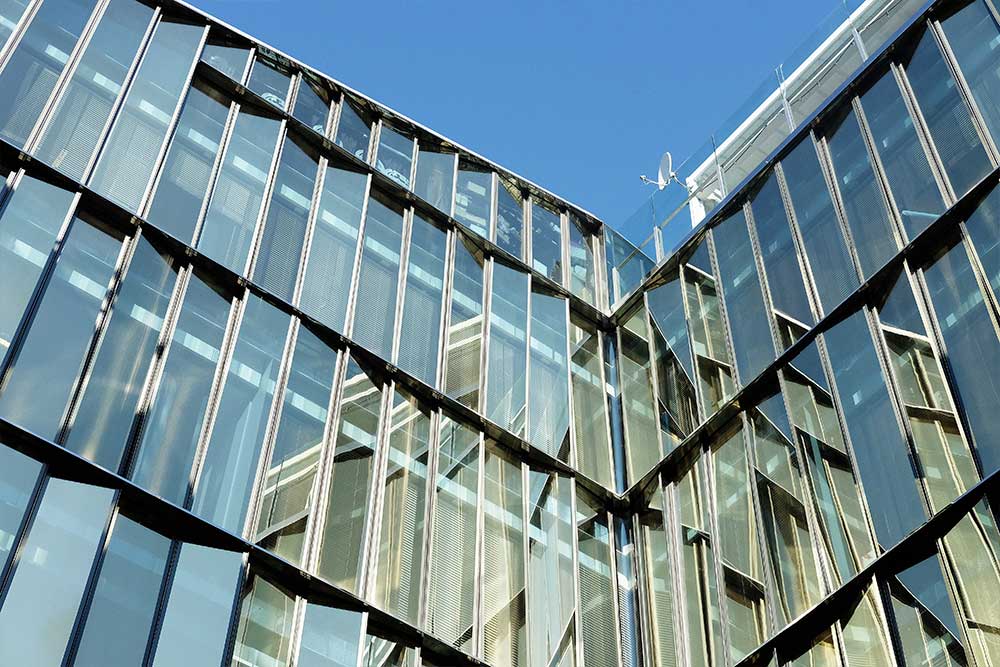 Curtain Wall Leak Repair in Dubai: Water Ingress Planning Guide
