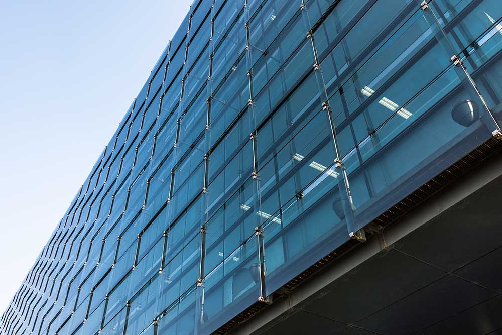 Double Glazed Window Replacement in Dubai: Heat Control Planning for Villas and Offices